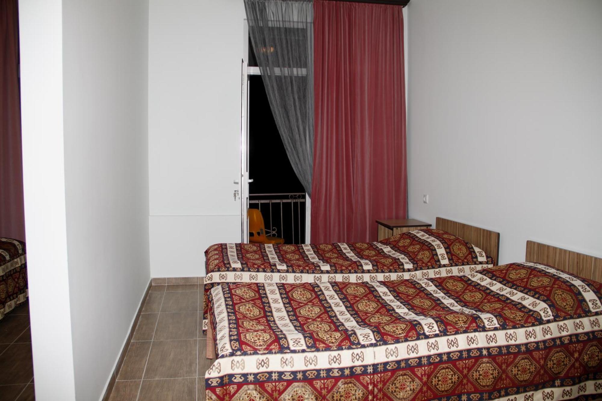 Zanger Hotel Goris Room photo