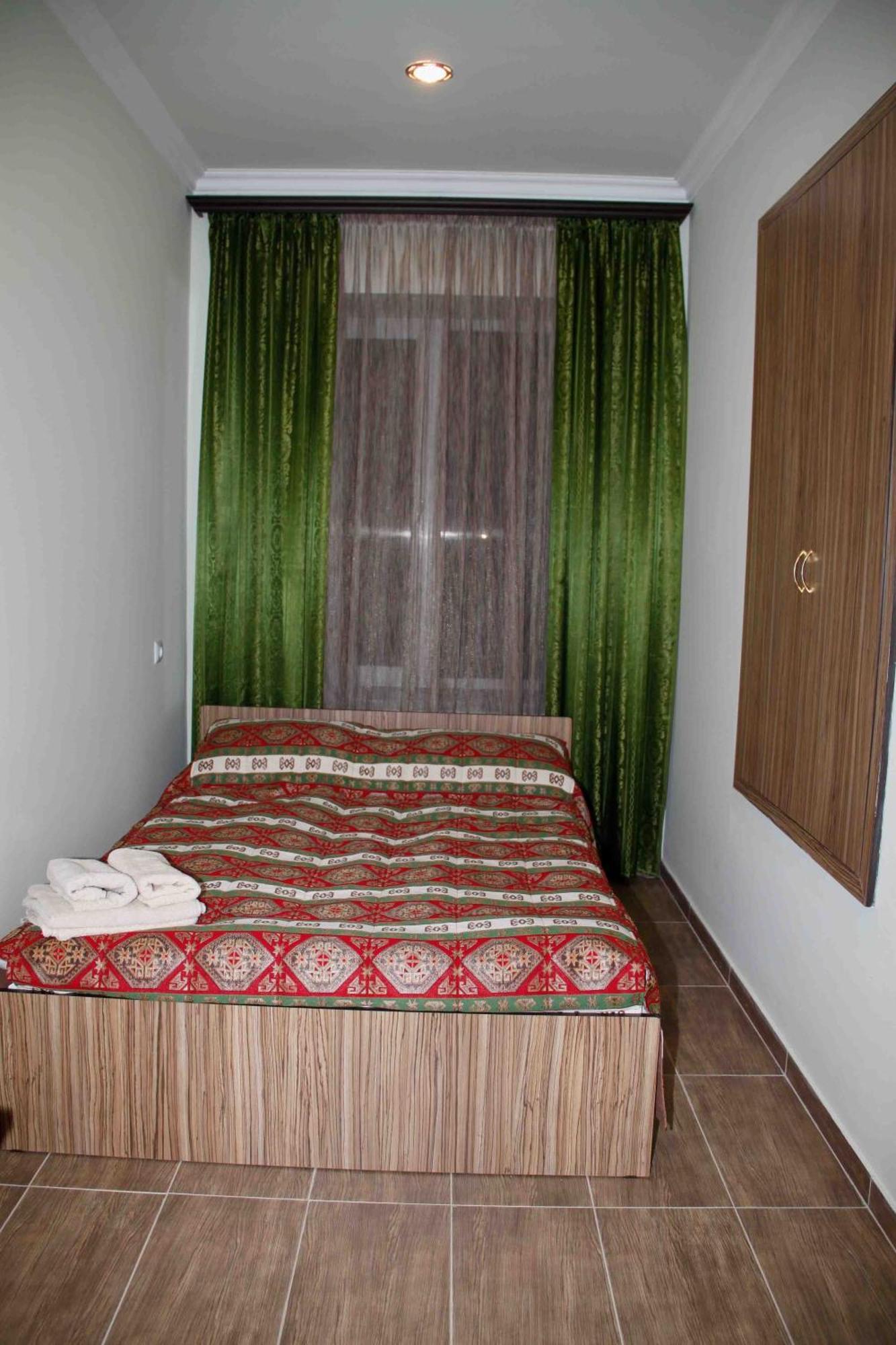 Zanger Hotel Goris Room photo